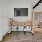 Tiny - Innenstadt - Balkon - Smart Tv