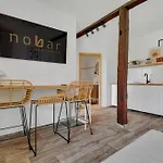 Tiny - Innenstadt - Balkon - Smart Tv Apartman