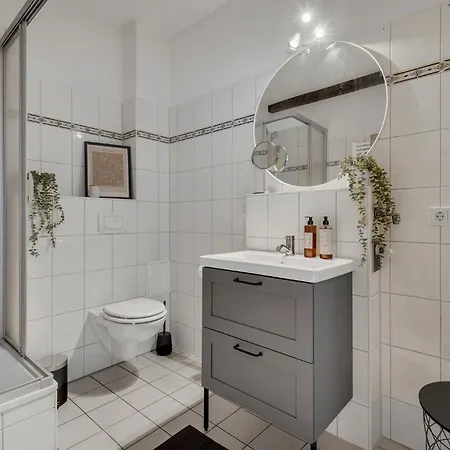 Διαμέρισμα Tiny - Innenstadt - Balkon - Smart Tv *