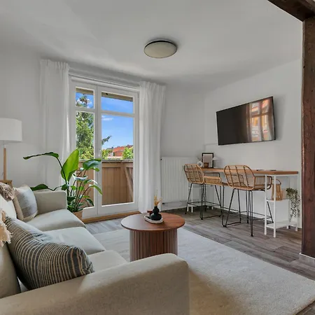 Tiny - Innenstadt - Balkon - Smart Tv アパート ヴェルニゲローデ