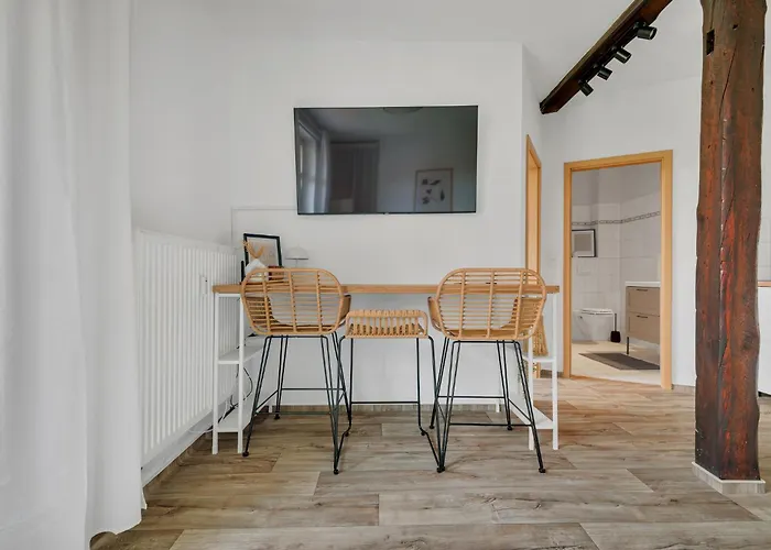 Tiny - Innenstadt - Balkon - Smart Tv